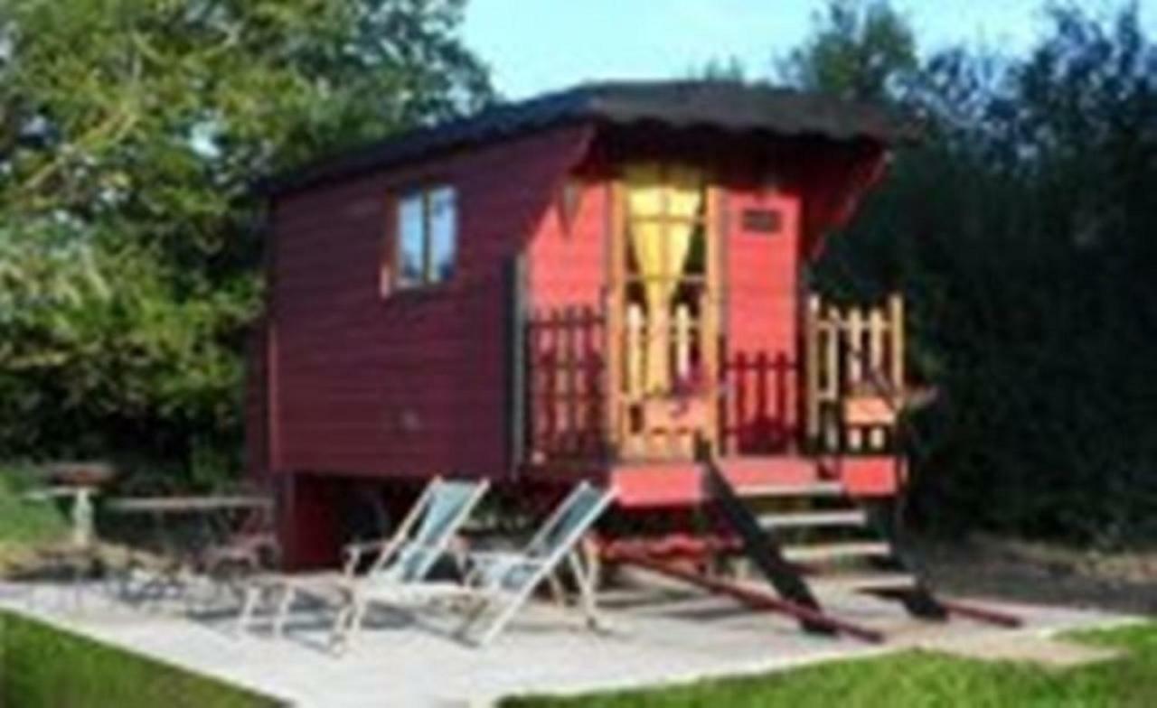 Les Roulottes Des Songes De L'Authie Bed and Breakfast Boufflers Εξωτερικό φωτογραφία